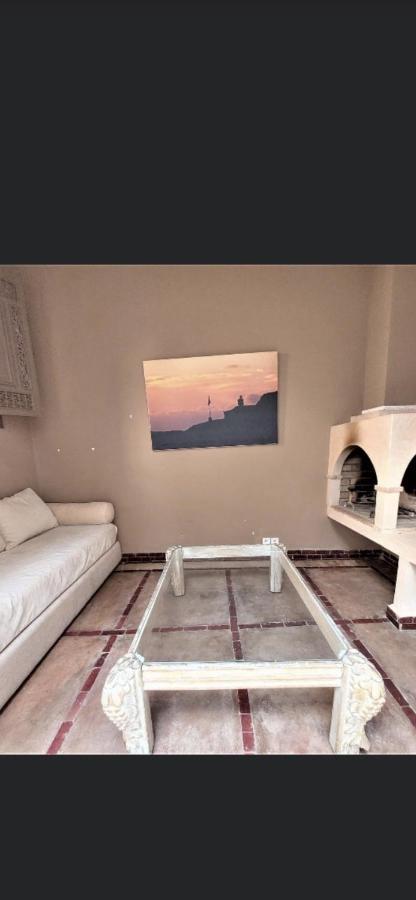 Riad Privatise Jusqu A 5 Personnes A 5 Minutes Place Jemma El Fna Loue Avec Menage Et Petit Dejeuner Compris Marrakesh Buitenkant foto