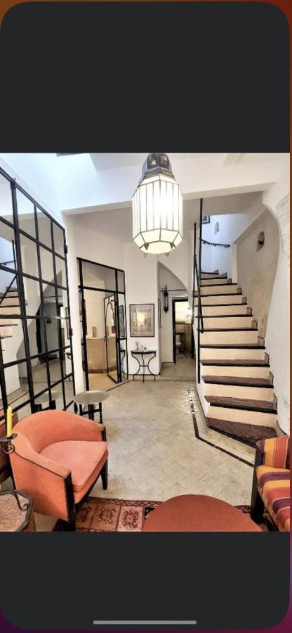 Riad Privatise Jusqu A 5 Personnes A 5 Minutes Place Jemma El Fna Loue Avec Menage Et Petit Dejeuner Compris Marrakesh Buitenkant foto