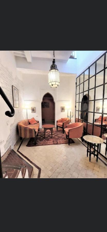 Riad Privatise Jusqu A 5 Personnes A 5 Minutes Place Jemma El Fna Loue Avec Menage Et Petit Dejeuner Compris Marrakesh Buitenkant foto
