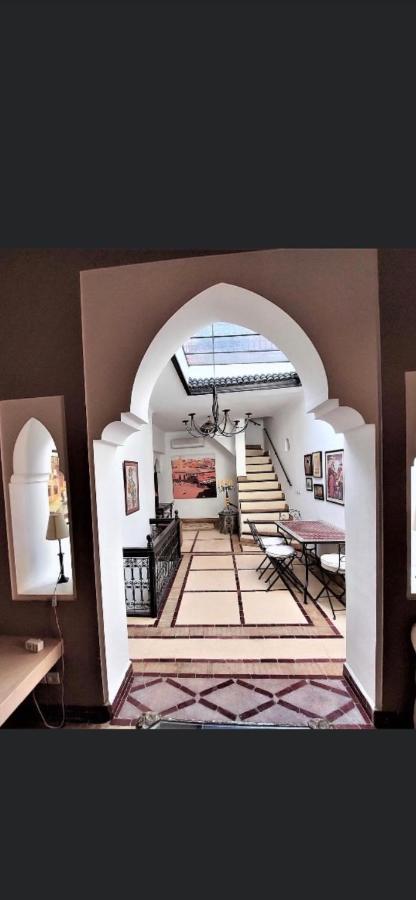 Riad Privatise Jusqu A 5 Personnes A 5 Minutes Place Jemma El Fna Loue Avec Menage Et Petit Dejeuner Compris Marrakesh Buitenkant foto